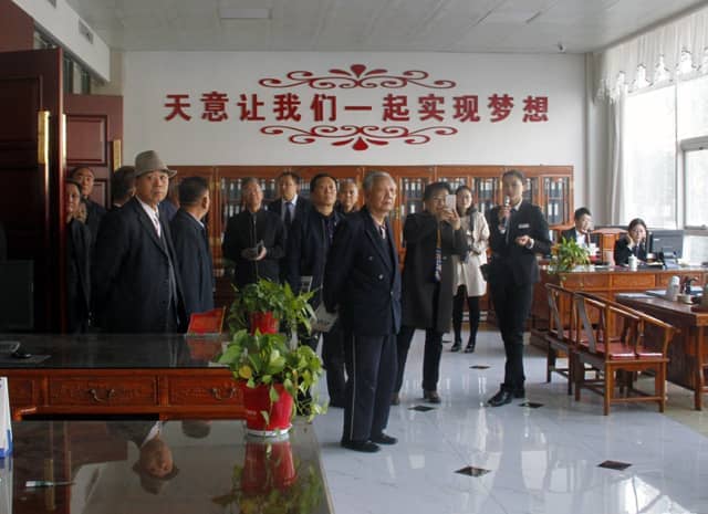 兗州區(qū)人大、政協(xié)領(lǐng)導(dǎo)蒞臨天意機(jī)械參觀考察